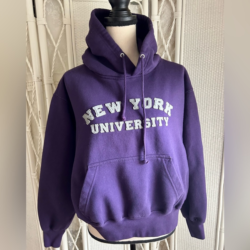 NYU New York University Hoodie Sweatshirt Crop Length Purple Violet size XL
